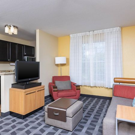 Towneplace Suites By Marriott Ист-Лансинг Экстерьер фото
